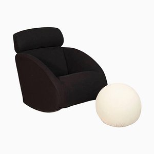 Fauteuil à Bascule Noir et Pouf Sphérique Blanc de Mama Baleri Italia, 1990s, Set de 2