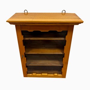 Antiker Wandschrank aus Kirschholz, Deutschland, 1900