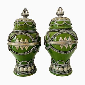 Jarrones marroquíes de cerámica con tapa, años 50. Juego de 2