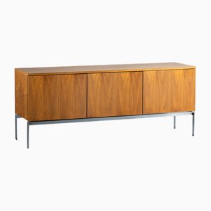 Credenza vintage in teak con gambe in metallo, Danimarca, anni '70