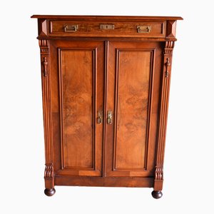 Armoire Antique en Noyer