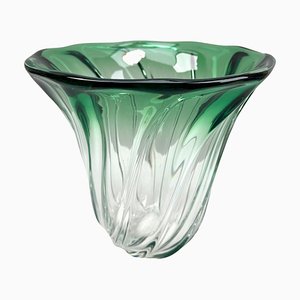 Label Sculpted Crystal Vase mit Grünem Kern von Val Saint Lambert, Belgien, 1950er