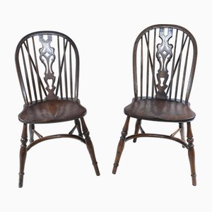Windsor Side Chairs in Oak, Set of 2