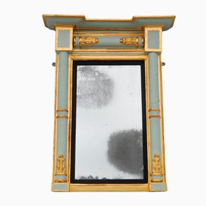 Espejo de muelle dorado de paquete pintado a mano en azul pálido del siglo XIX