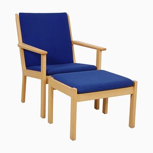 GE284 Stuhl mit Ottomane aus blauem Stoff von Hans Wegner, 2000er, 2er Set