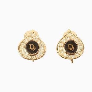 Aretes con logo en forma de lágrima de diamantes de imitación en negro de Christian Dior. Juego de 2