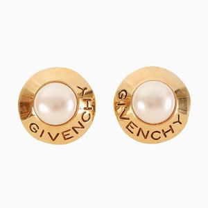 Pendientes de perlas redondos con logo de Givenchy. Juego de 2