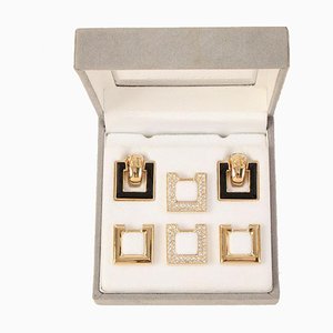 Juegos de aretes cuadrados con diseño de logo en negro / diamantes de imitación de Christian Dior. Juego de 2