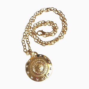 Collar de cadena con cabeza de Medusa y parte superior de piedra de cristal de Gianni Versace