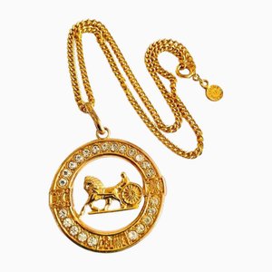 Goldene Vintage Halskette mit Kristall Große Triomphe Carriage Logo Charm Top Halskette von Celine