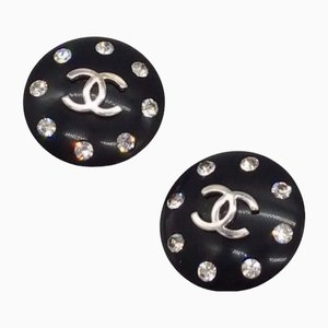 Boucles d'Oreilles Vintage Noires en Plastique avec Cristaux en Strass et Motif CC de Chanel, Set de 2