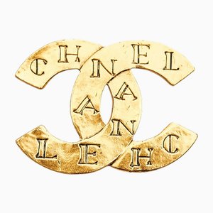 Spilla CC di Chanel