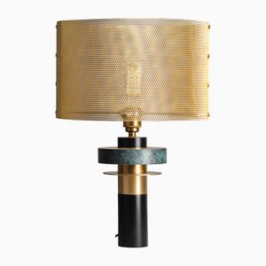 Dyane Lampe aus gebürstetem Messing & goldenem Schirm von Marine Breynaert