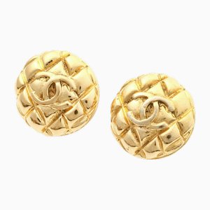 Here Mark Matelasse Earrings Button 2 5 from Chanel, Set of 2