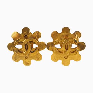 Vintage Cocomark Flower in Gold Plate Earrings from Chanel, 1994, Set of 2