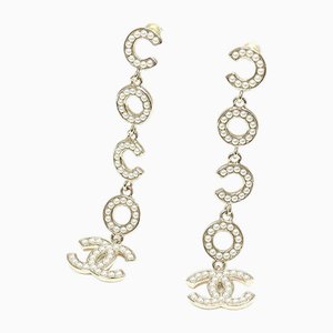 Here Mark Costume Pearl Earrings Light Gold Metal B21pc Coco B21p Swing from Chanel, Set of 2