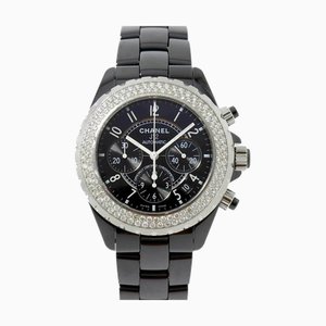 Reloj para hombre con bisel de diamantes de Chanel