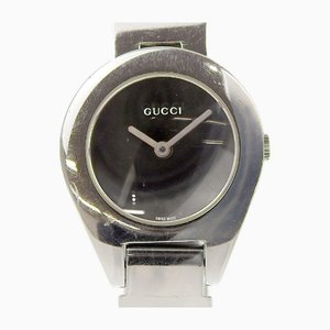 Reloj de cuarzo con pilas de Gucci