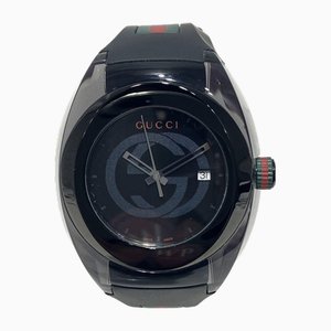 GuQuartz Uhr mit schwarzem Zifferblatt von Gucci