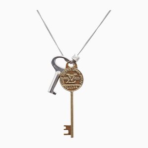 Broche Pandantif Cle Halskette aus Metall & Gold Silber Schlüsselanhänger von Louis Vuitton