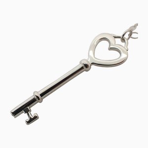Lámpara colgante de cadena de eslabones ovalados con llave en forma de corazón 925 de Tiffany & Co.