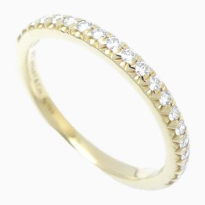 Anillo de media eternidad de diamantes en oro amarillo de Tiffany & Co.