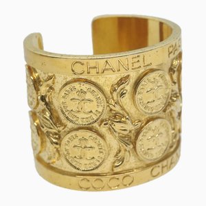 Brazalete vintage de oro de Chanel