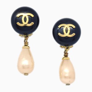 Orecchini pendenti con perle nere e sintetiche di Chanel, set di 2