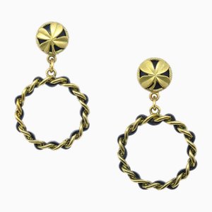 Orecchini a cerchio con catena a forma di trifoglio dorati di Chanel, set di 2