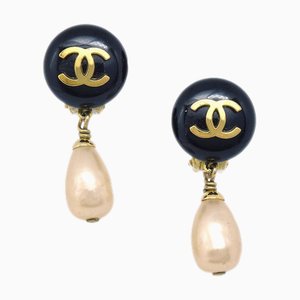 Chanel 1994 Fall Teardrop Pearl Cc Dangle Earrings 66447, Set of 2