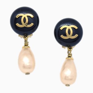 Orecchini pendenti con perle a goccia di Chanel, set di 2