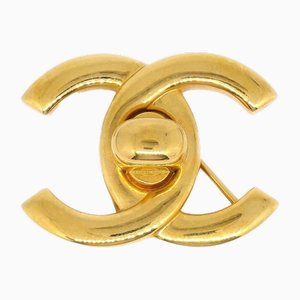 CC Turnlock Brooch in Gold from Chanel