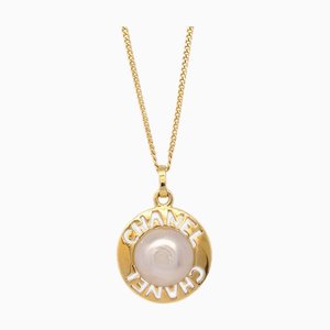 CHANEL Collar con colgante de cadena de oro con perlas artificiales 142097