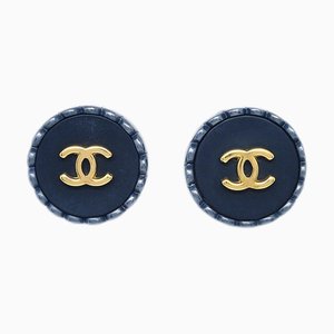 Pendientes de botón Chanel con clip negro 96P 131680. Juego de 2