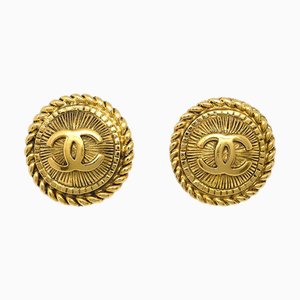 Pendientes Chanel con botón de clip dorado 132068. Juego de 2