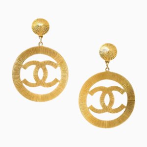 Pendientes de aro Chanel con clip en oro 93P 131975. Juego de 2