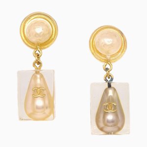 Pendientes vibrantes de perlas de imitación de Chanel con clip 97P 03505, Juego de 2
