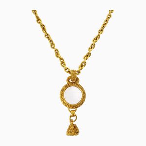 Collana Loupe Bell in oro con catena di Chanel
