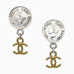 Chanel Boucles d'Oreilles Pendantes Médaillon Doré Argenté Clip-On 97P 112306, Set de 2