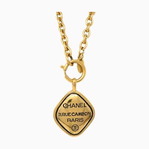 Collier Pendentif Chaîne en Or Plaque CHANEL 123250