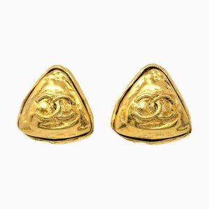 Pendientes Chanel triangulares con clip de oro 131703. Juego de 2
