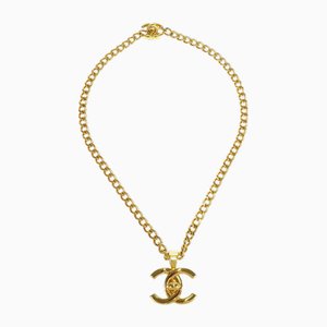 Collar CC Turnlock de cadena dorada de Chanel