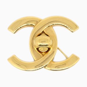 CHANEL★ Turnlock Brooch Gold 96P 38221