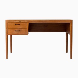 Mid-Century Schreibtisch aus Teak von Hans J. Wegner, 1960er