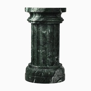 Jarrón columna hecho a mano de mármol Guatemala verde satinado de Fiammetta V.