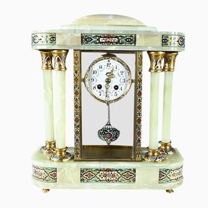 Pendule Napoléon III à Colonnes en Onyx et Emaux, 19ème Siècle