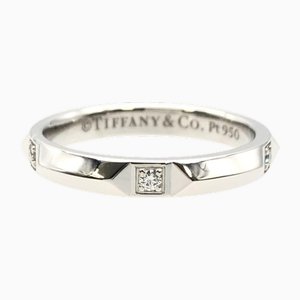 Anello True Band con diamante 5P di Tiffany & Co.