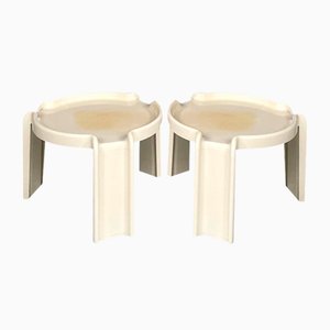 Moderne Italienische Weiße Kunststoff Couchtische von Giotto Stoppino für Kartell, 1970er, 2er Set