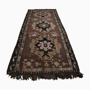 Alfombra Kilim turca vintage en marrón, años 60