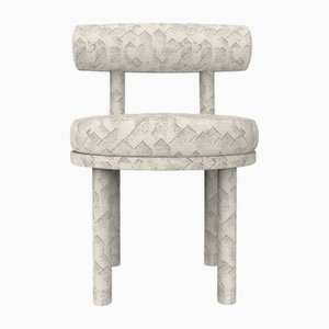 Moca Stuhl aus Graphite Ivory Stoff von Studio Rig für Collector